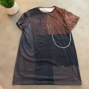 Brown/grey t-shirt